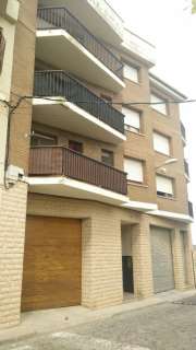 Vivienda con inquilinos en Carrer tarrega, 49. Casa 3 plantas + planta baja . buen estado. Vivienda con inquilinos en Carrer tarrega, 49. Casa 3 plantas + planta baja . buen estado.